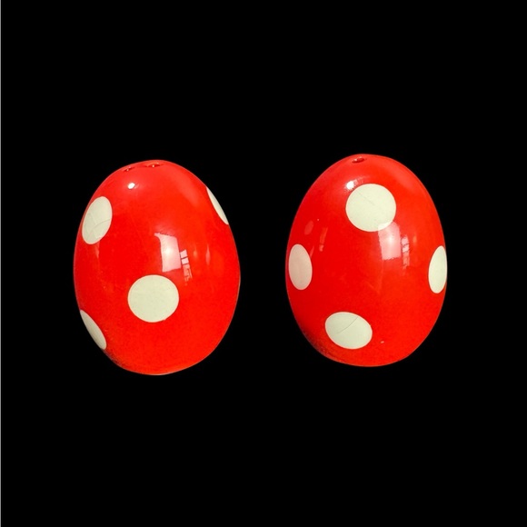 Red Polka Dot Salt and Pepper Shakers - Picture 1 of 9
